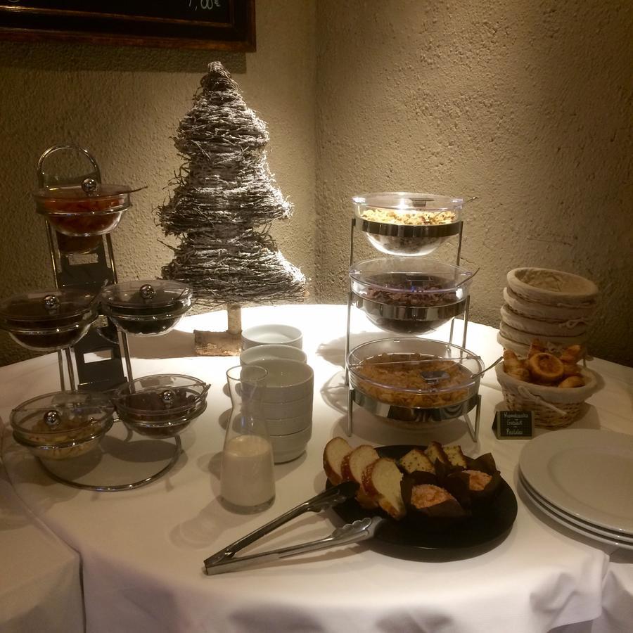 Hotel Restaurant L'Orchidee Енсісен Екстер'єр фото