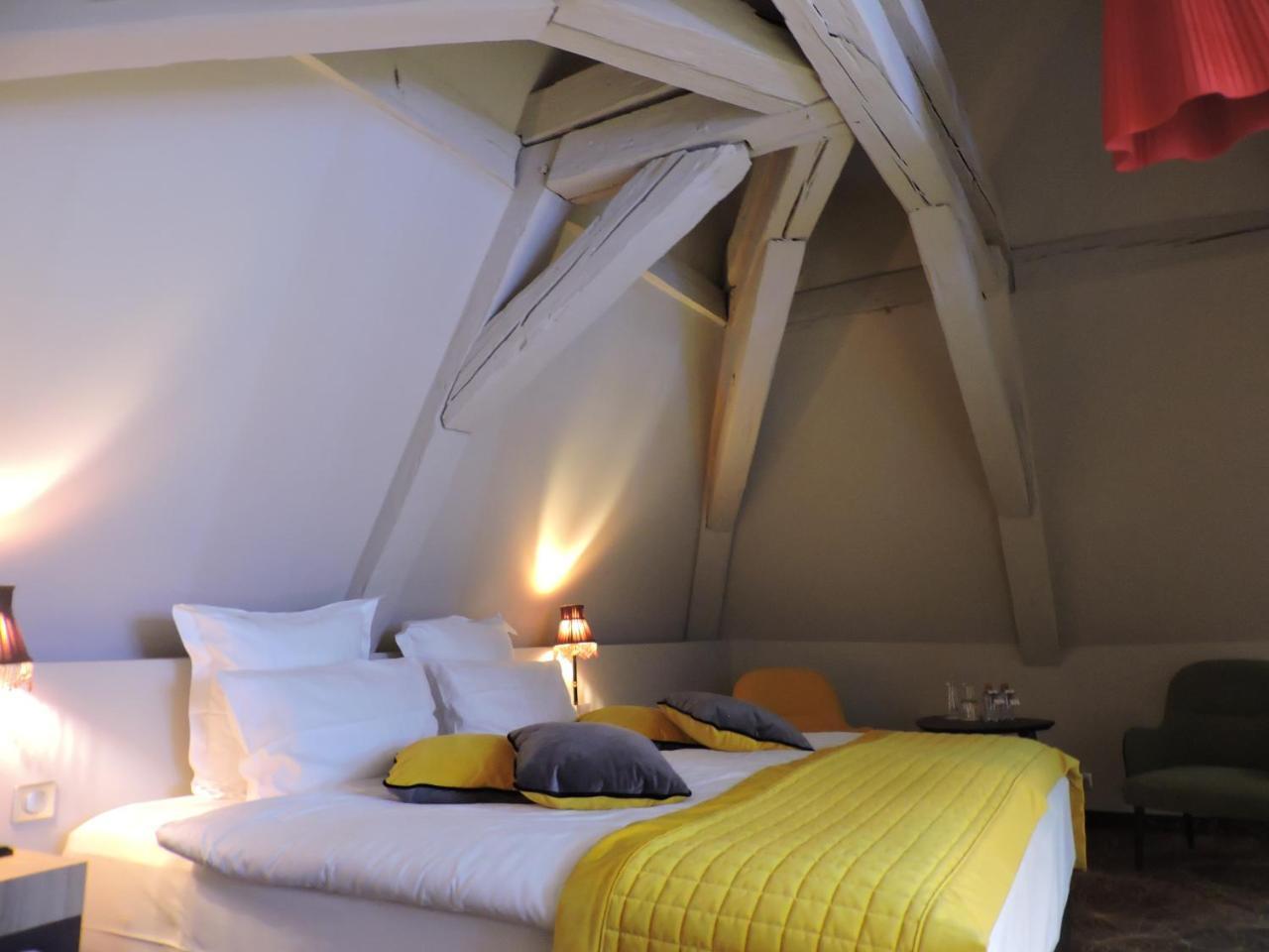 Hotel Restaurant L'Orchidee Енсісен Екстер'єр фото
